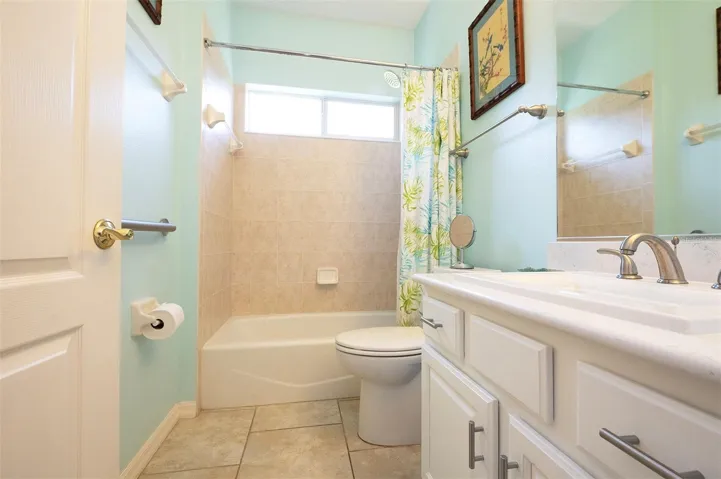 2nd Bathroom