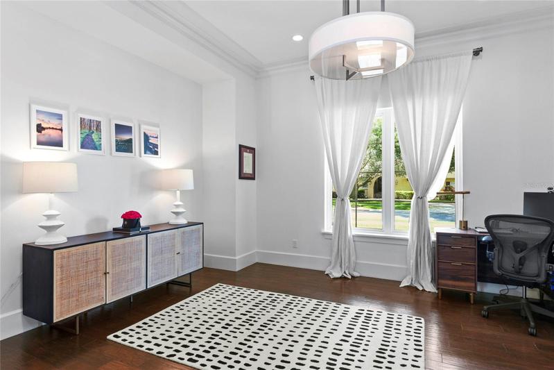 Dining room/ office w/ pocket doors