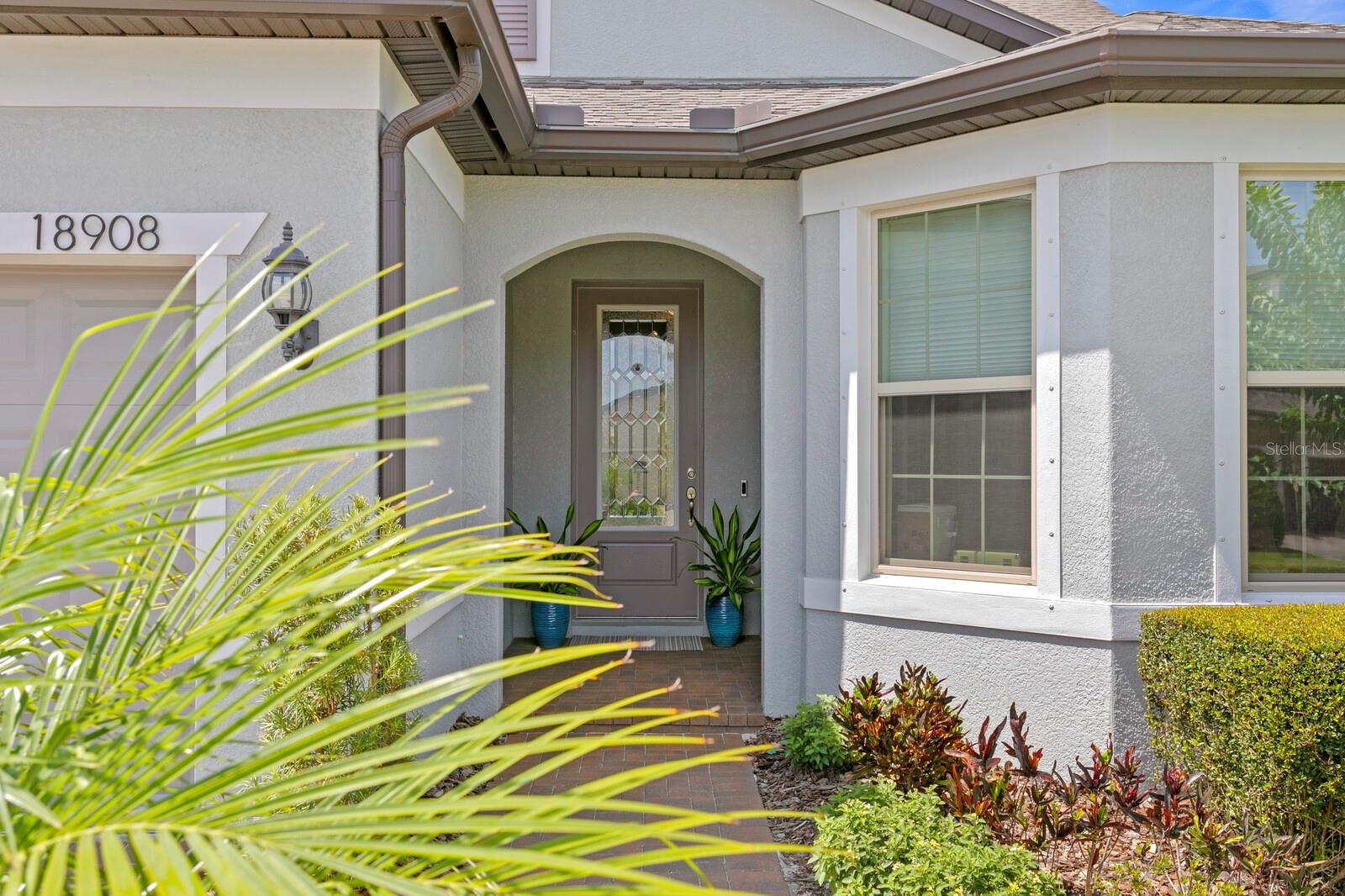 This popular elevation includes a bay window