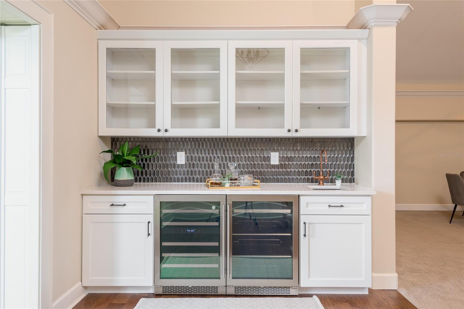 Wet bar in Bonus family media room