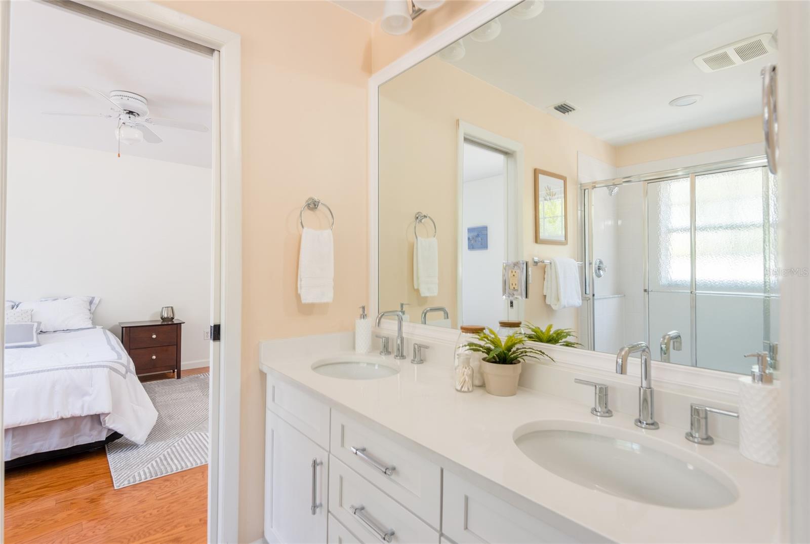 Jack and Jill Bath