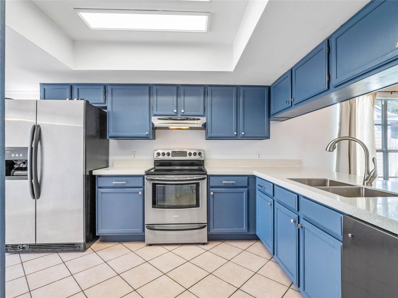 Updated Kitchen with brand new Quartz Countertops