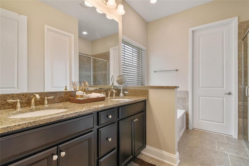 PRIMARY EN-SUITE BATH.