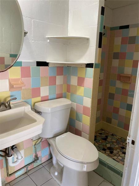 FULL BATH IN GARAGE