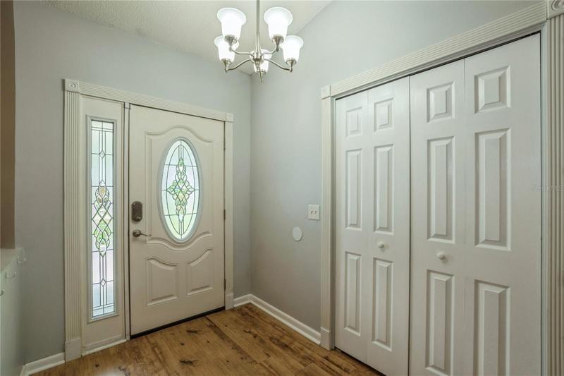 Entrance/Foyer with Coat closet