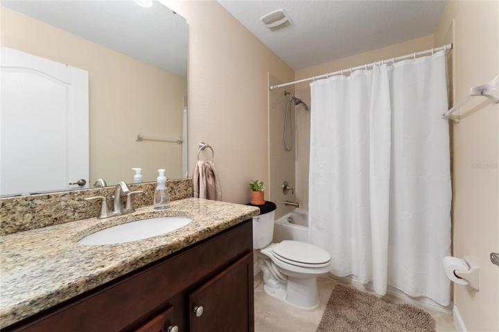 Hallway Full Bath