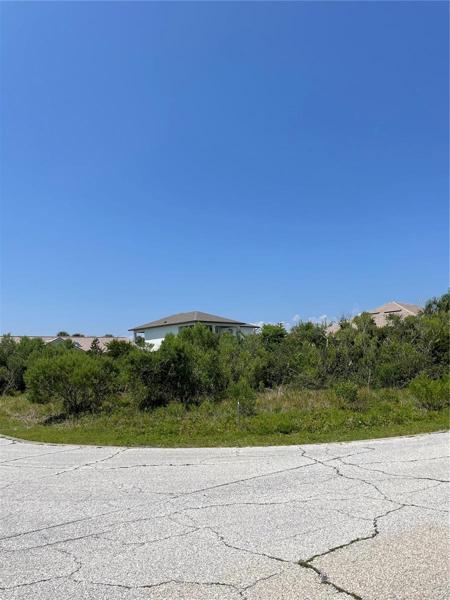Beautiful location corner lot