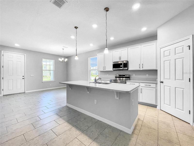 High end kitchen cabinet