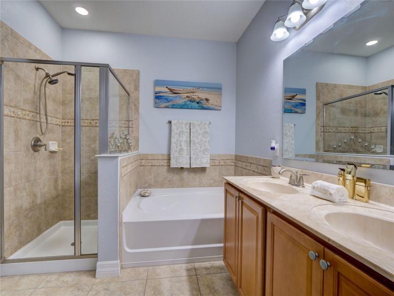 Shower & Garden Tub