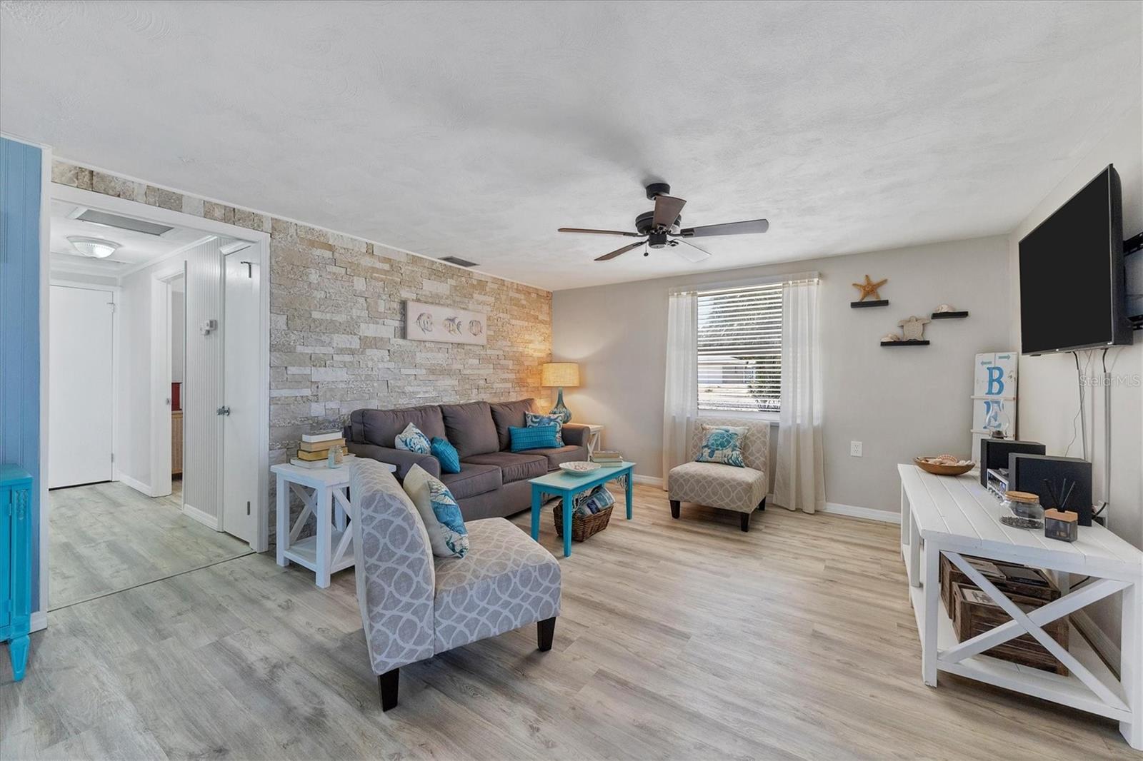 320 E Fray Street, Englewood, Florida 34223, 1 Bedroom Bedrooms, ,1 BathroomBathrooms,Residential,For Sale,FRAY,D6131274