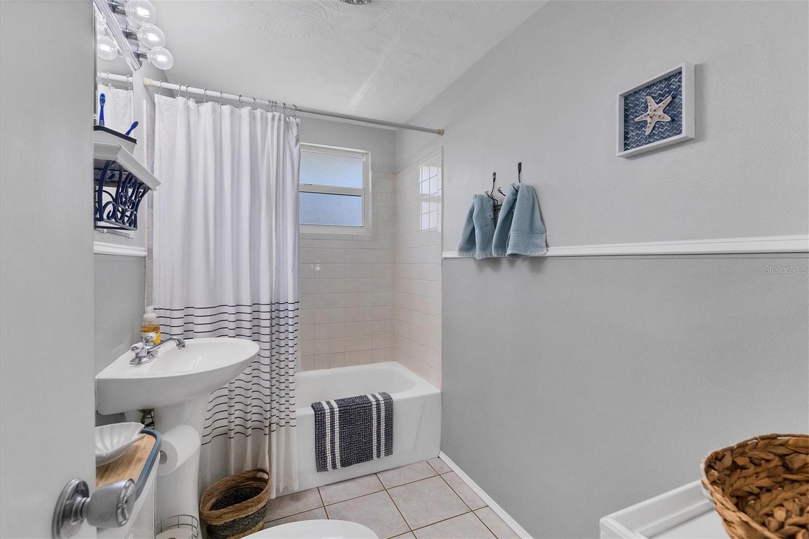 320 E Fray Street, Englewood, Florida 34223, 1 Bedroom Bedrooms, ,1 BathroomBathrooms,Residential,For Sale,FRAY,D6131274