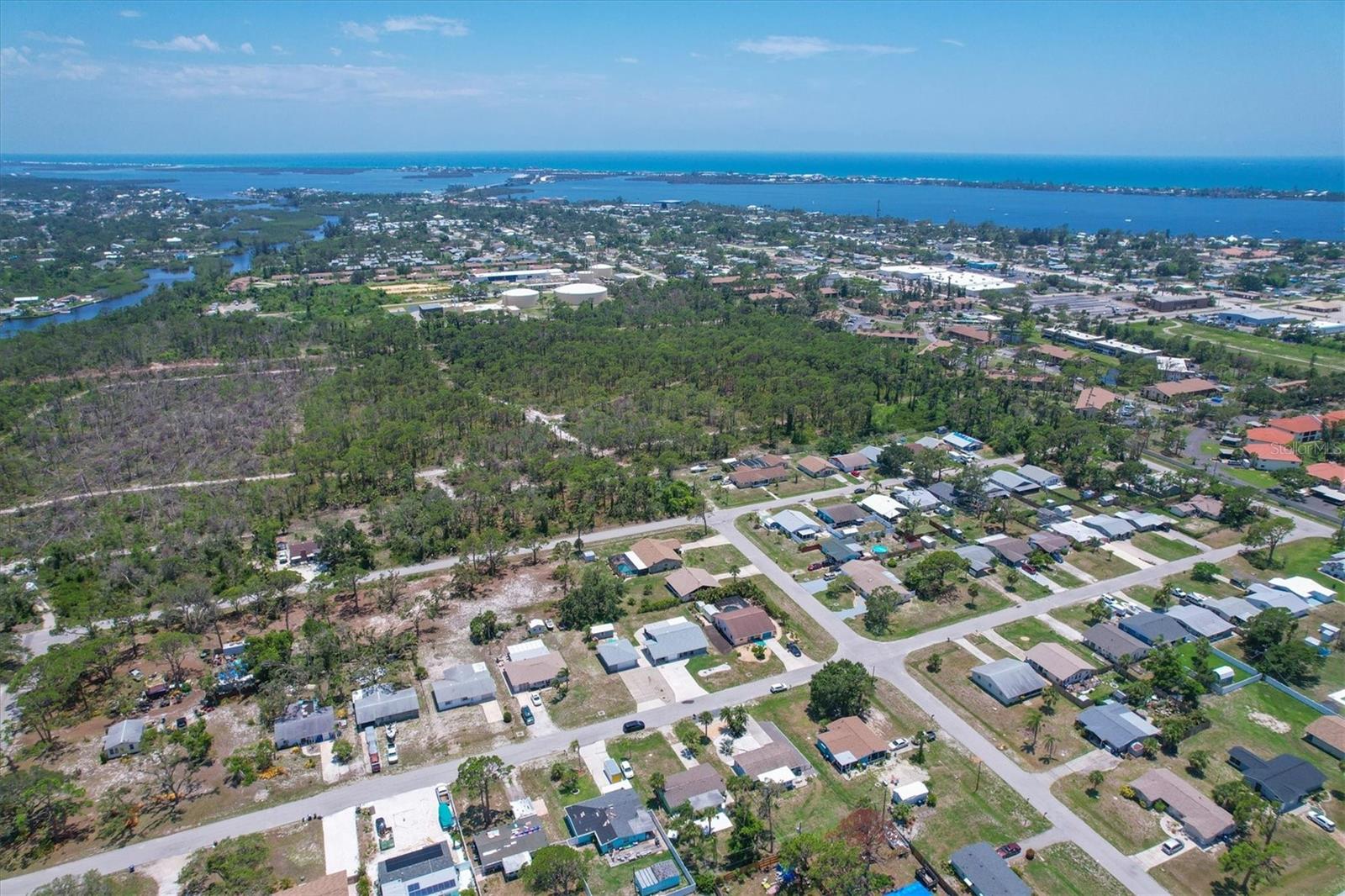 320 E Fray Street, Englewood, Florida 34223, 1 Bedroom Bedrooms, ,1 BathroomBathrooms,Residential,For Sale,FRAY,D6131274