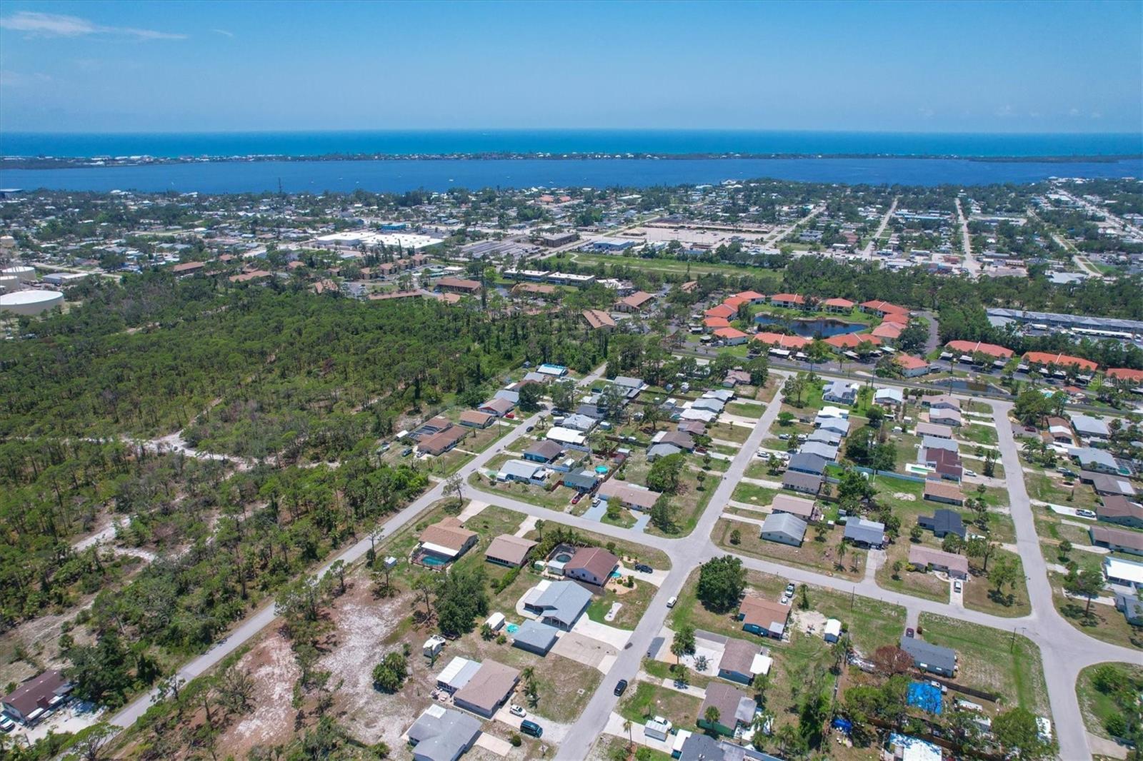 320 E Fray Street, Englewood, Florida 34223, 1 Bedroom Bedrooms, ,1 BathroomBathrooms,Residential,For Sale,FRAY,D6131274