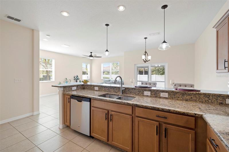 Kitchen offers Amazing Entertainment or those that love to Cook Features!
