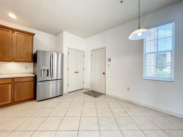 Kitchen/Breakfast Nook