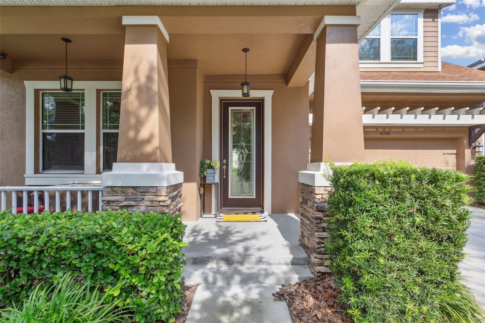 4909 Oakline View Drive, Lithia, Florida 33547, 4 Bedrooms Bedrooms, ,3 BathroomsBathrooms,Residential,For Sale,OAKLINE VIEW,T3455686
