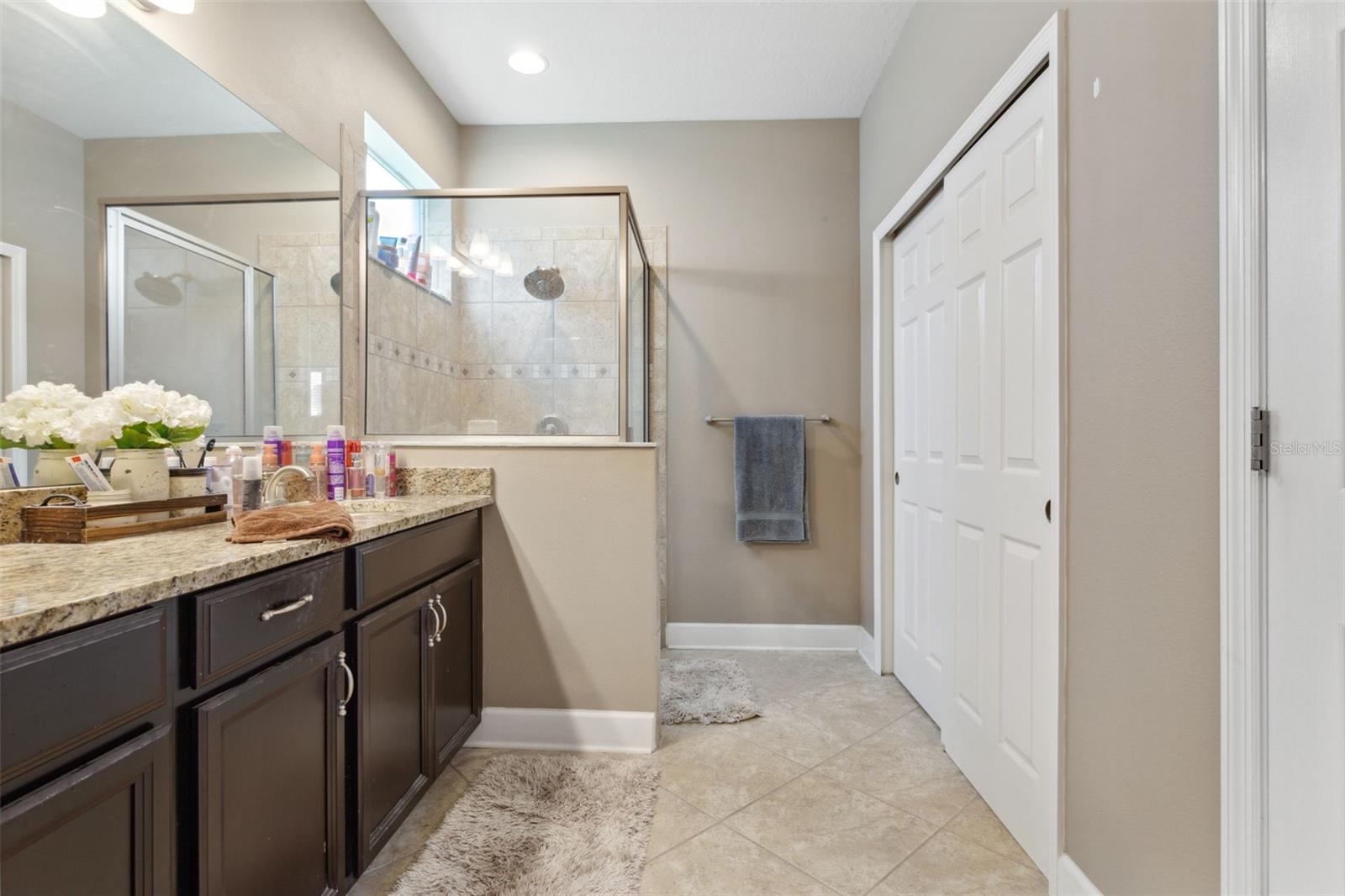 4909 Oakline View Drive, Lithia, Florida 33547, 4 Bedrooms Bedrooms, ,3 BathroomsBathrooms,Residential,For Sale,OAKLINE VIEW,T3455686
