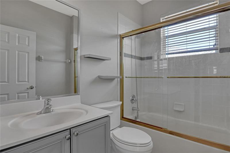 second floor suite bathroom