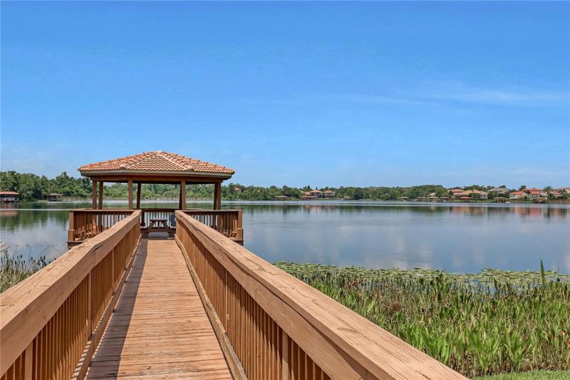 community lake access