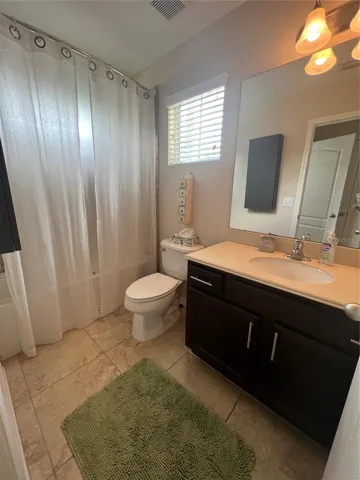 Upstairs bathroom 2
