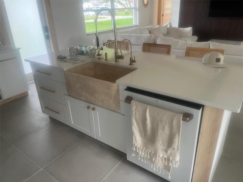 Kitchen Farmers Sink