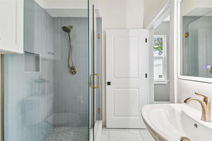 1st Floor bathroom