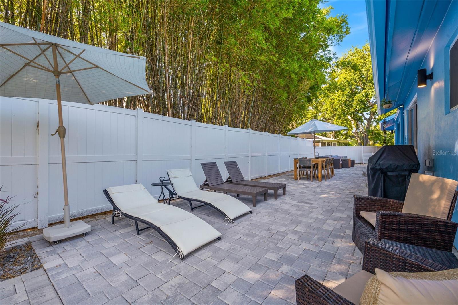 Lots of space to relax and entertain
