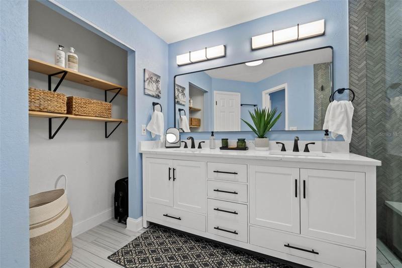 Master ensuite