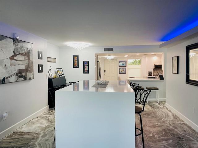 1700 SQ FT OF ELEGANCE