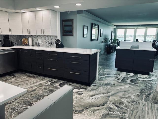SPACIOUS KITCHEN WITH BAY VIEWS