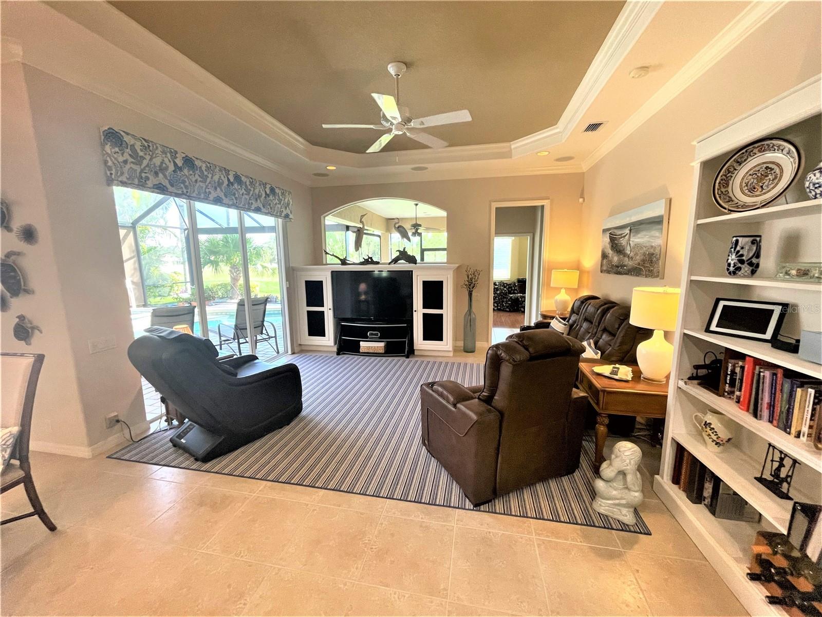 1057 Tuscany Boulevard, Venice, Florida 34292, 4 Bedrooms Bedrooms, ,3 BathroomsBathrooms,Residential,For Sale,TUSCANY,N6127535