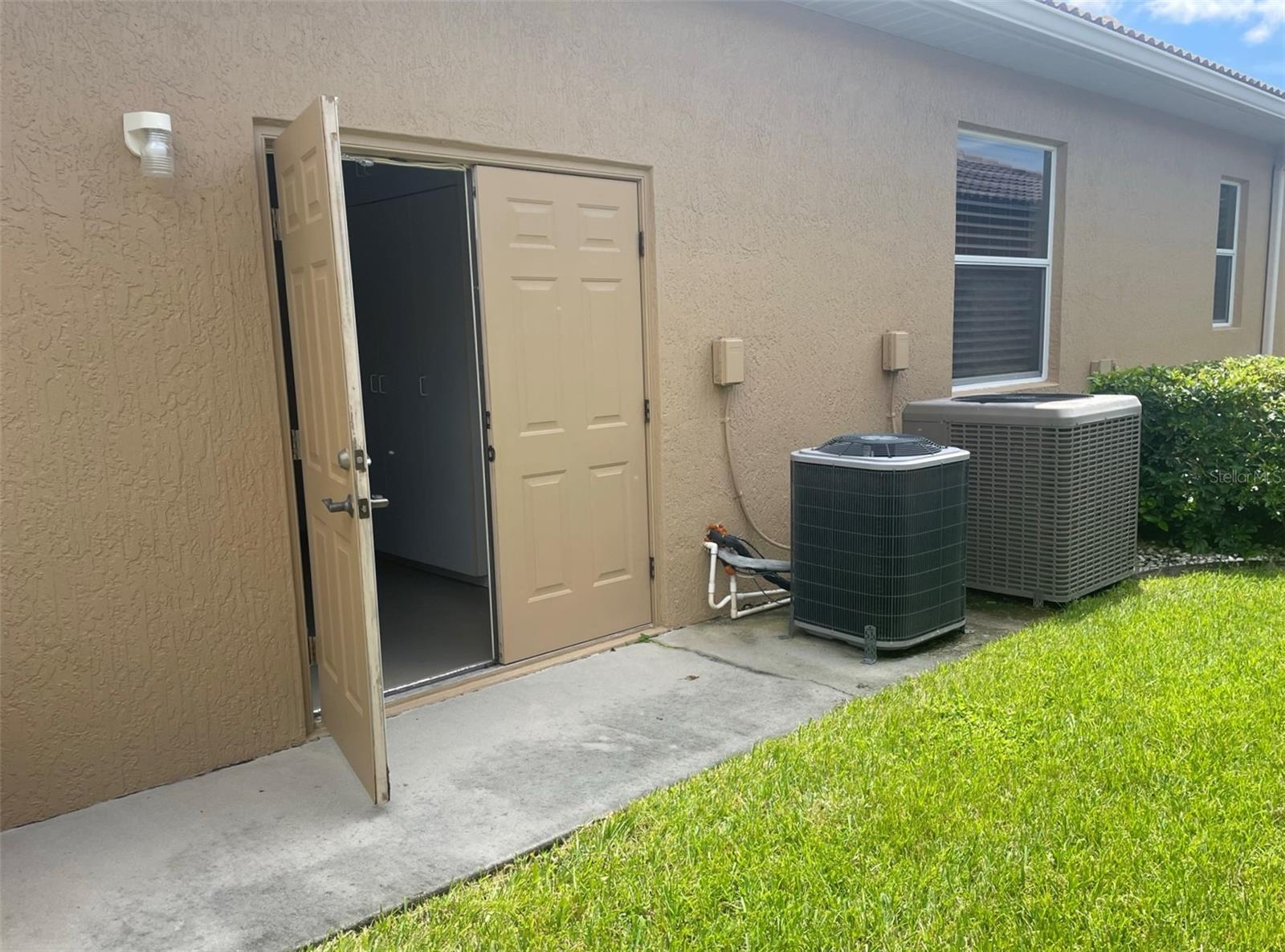 1057 Tuscany Boulevard, Venice, Florida 34292, 4 Bedrooms Bedrooms, ,3 BathroomsBathrooms,Residential,For Sale,TUSCANY,N6127535