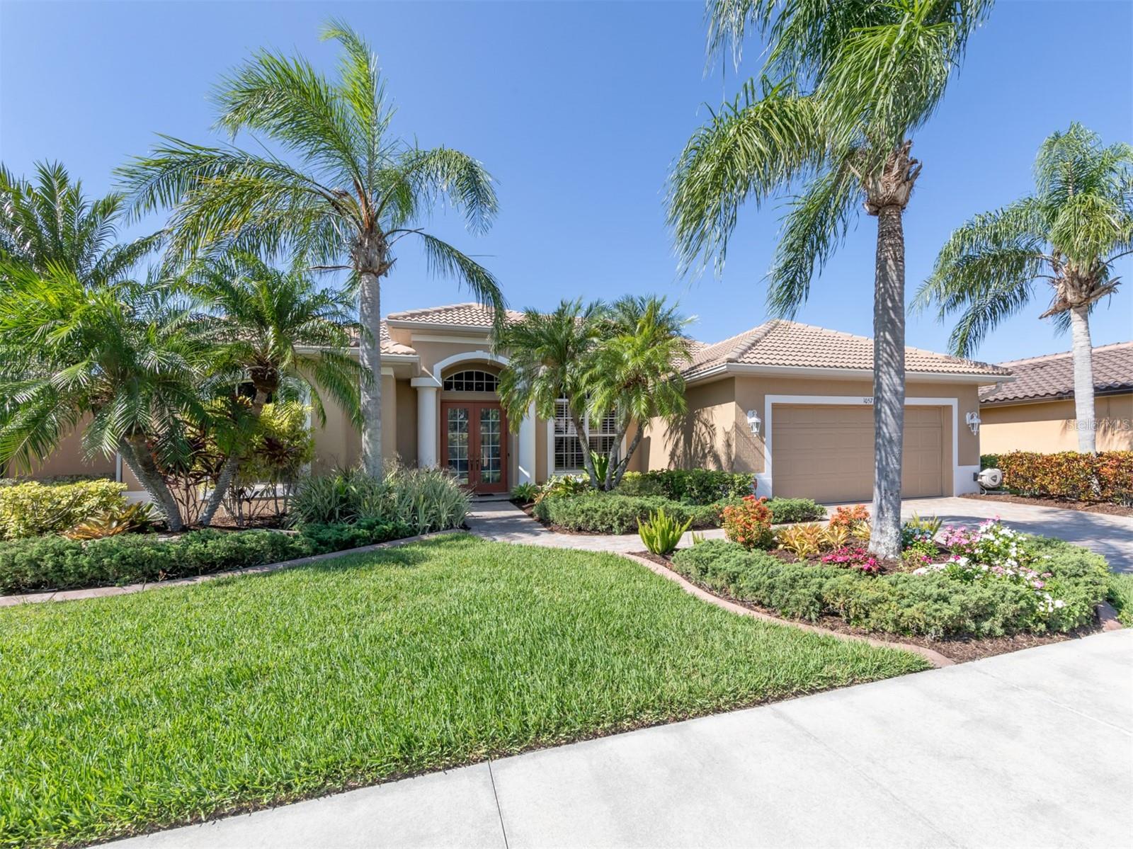 1057 Tuscany Boulevard, Venice, Florida 34292, 4 Bedrooms Bedrooms, ,3 BathroomsBathrooms,Residential,For Sale,TUSCANY,N6127535