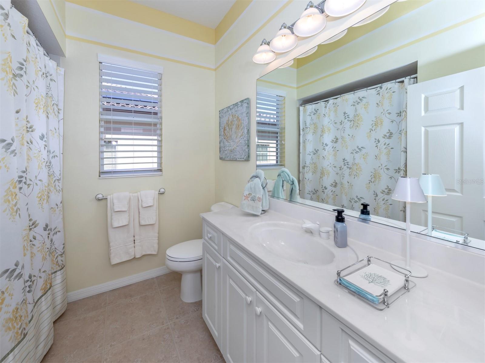 1057 Tuscany Boulevard, Venice, Florida 34292, 4 Bedrooms Bedrooms, ,3 BathroomsBathrooms,Residential,For Sale,TUSCANY,N6127535