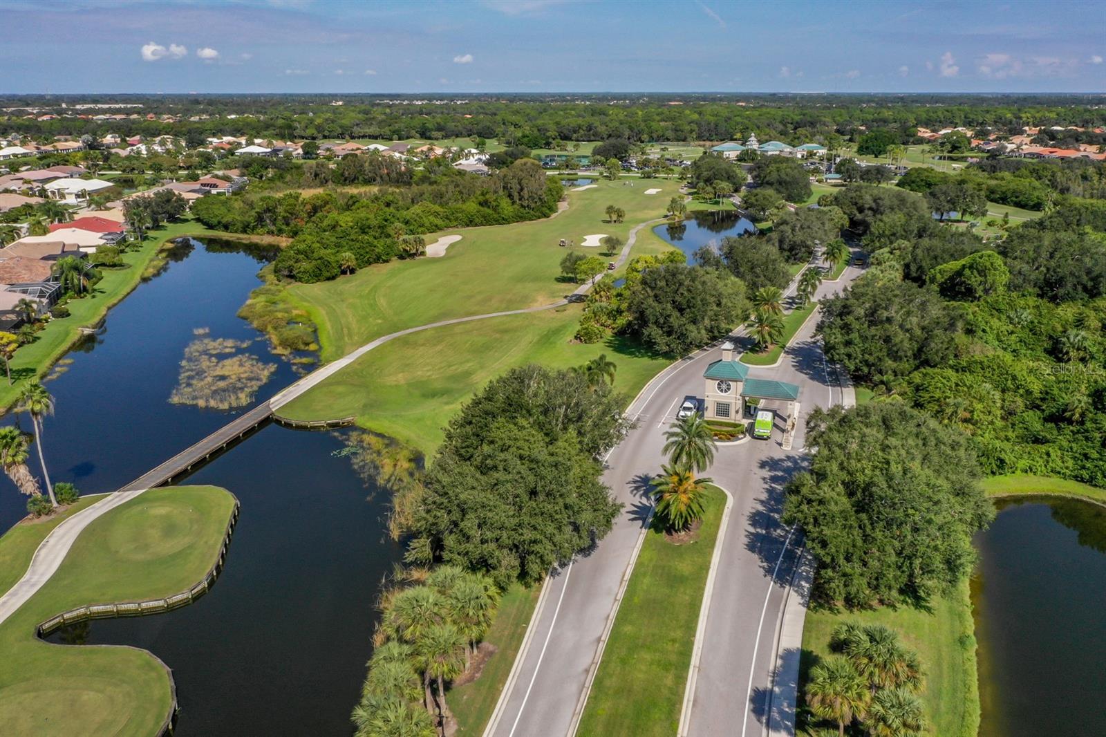 1057 Tuscany Boulevard, Venice, Florida 34292, 4 Bedrooms Bedrooms, ,3 BathroomsBathrooms,Residential,For Sale,TUSCANY,N6127535