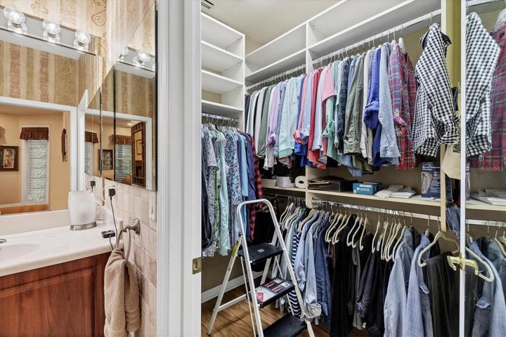 2nd Master bedroom closet