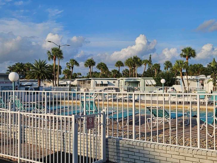 Pool 1