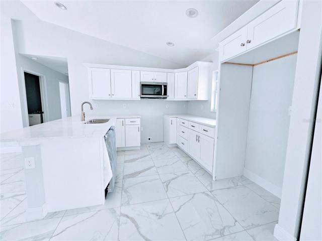 Completed example (flipped layout)Master Bathroom