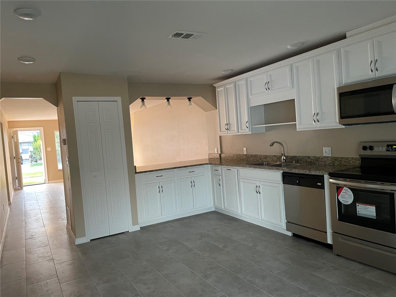Spacious Kitchen