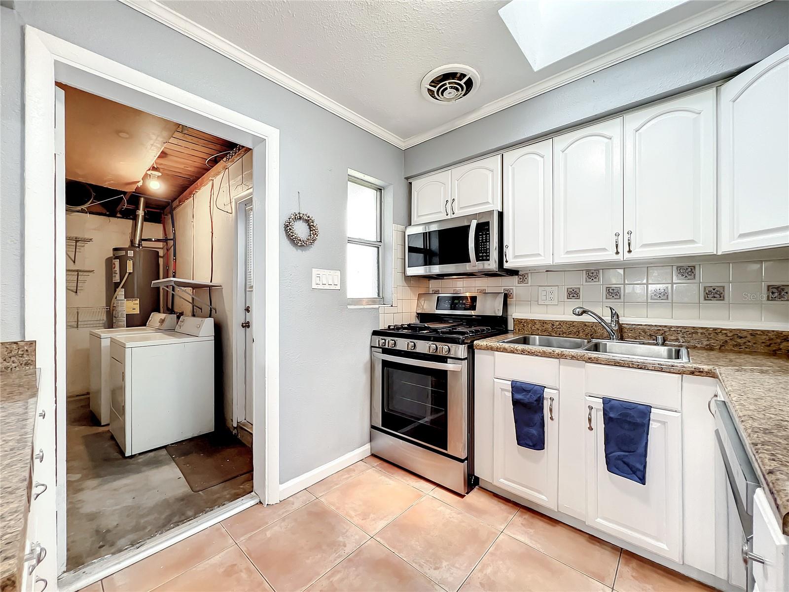 LAUNDRY ROOM OFF KITCHEN