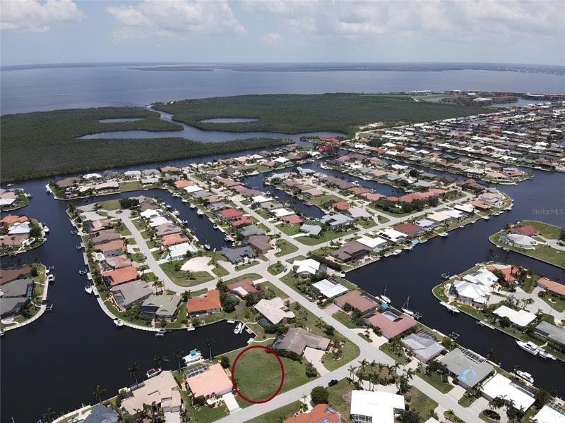 Quick sailboat access to Charlotte Harbor.