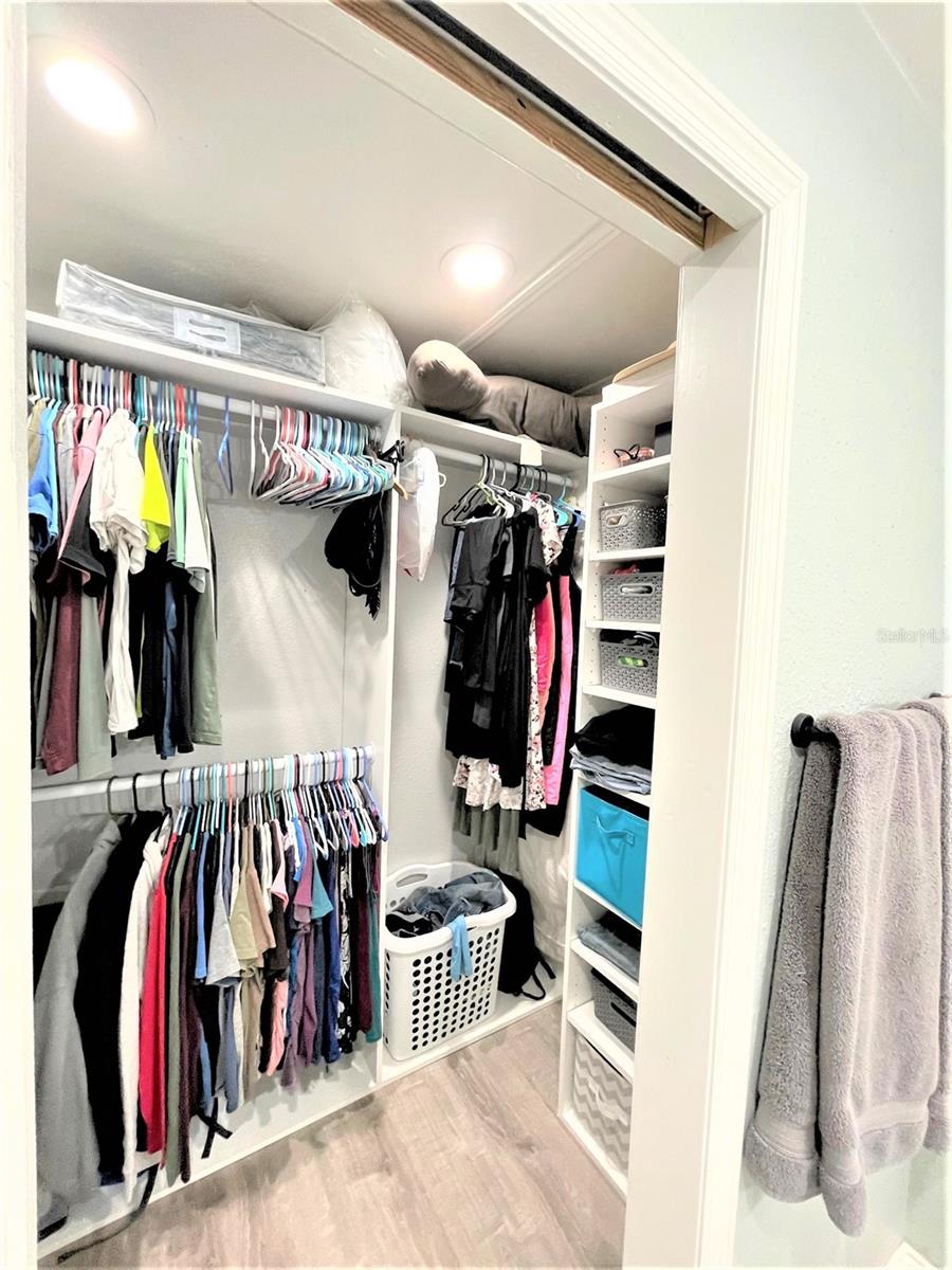 Walk-in Closet