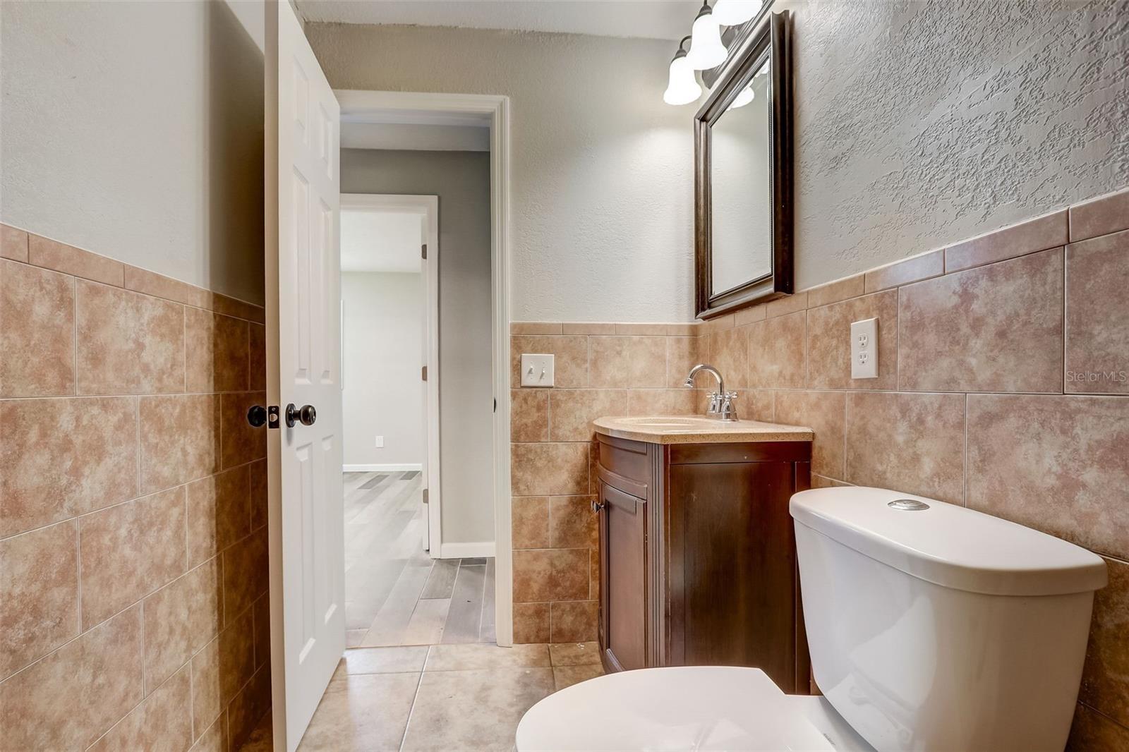 Full bathroom/ walk in shower