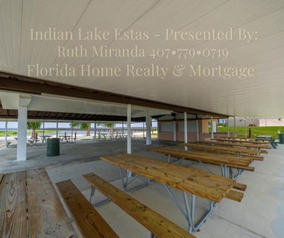 OUTDOOR AREA WITH FULL KITCHEN AND REST ROOM NEXT TOO PEER