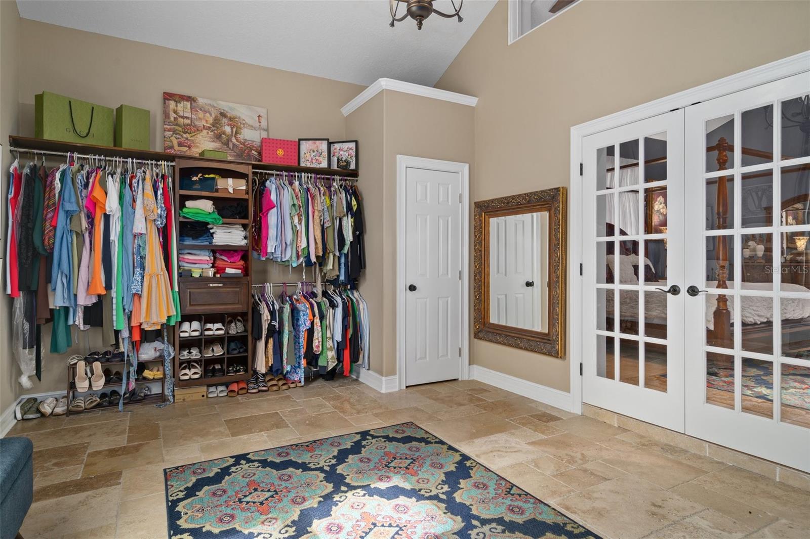 15x20 Walk in Closet
