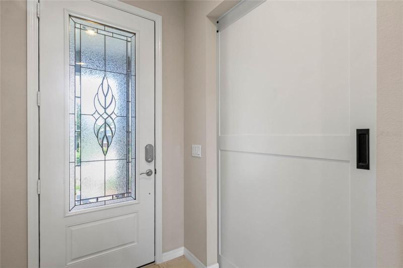 KEYLESS ENTRY & UPGRADED LEADED GLASS