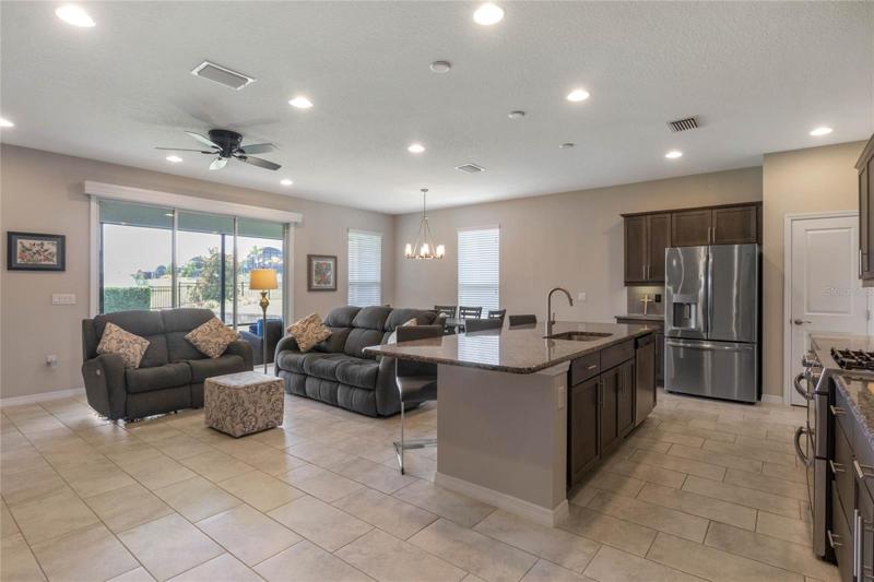 SPACIOUS OPEN CONCEPT LIVING