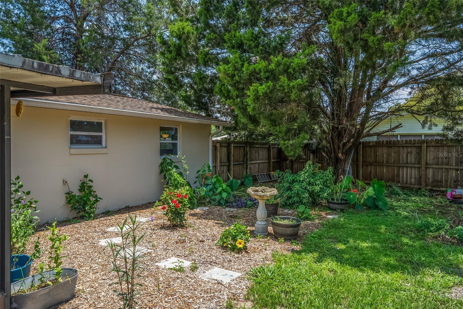 10 James Court, Beverly Hills, Florida 34465, 2 Bedrooms Bedrooms, ,1 BathroomBathrooms,Residential,For Sale,JAMES,W7856105