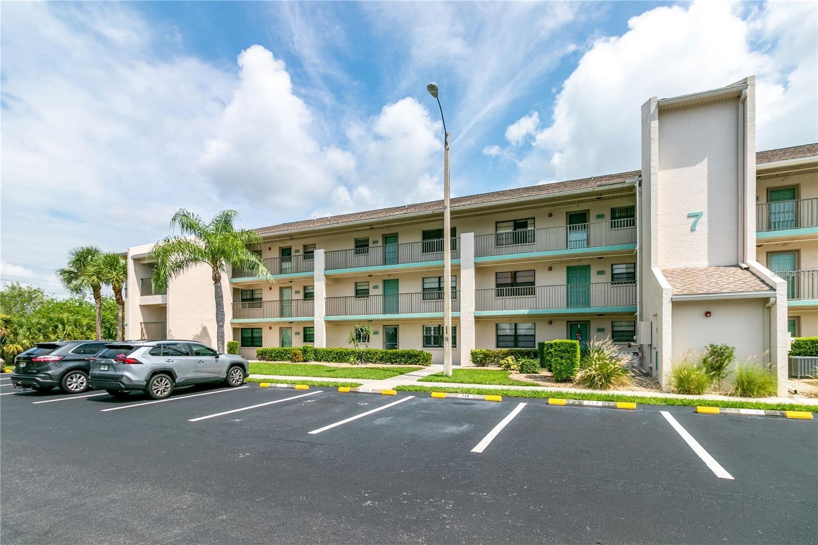 175 Kings Highway #733, Punta Gorda, Florida 33983, 2 Bedrooms Bedrooms, ,2 BathroomsBathrooms,Residential,For Sale,KINGS,C7477465