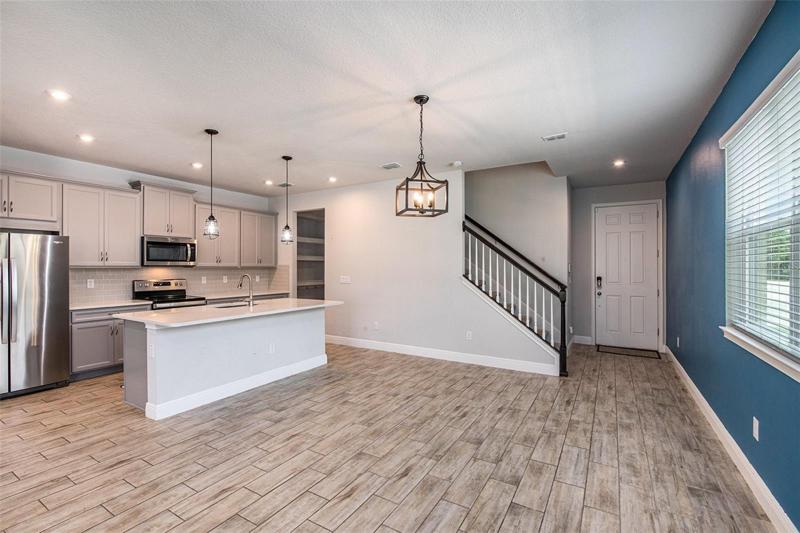 Kitchen/Dining Area